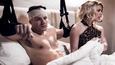 Kit Mercer, Codey Steele, Мама и сын, Kit Mercer, Codey Steele, Kit Mercer, Codey Steele,