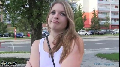 Нудисты и на улице,
