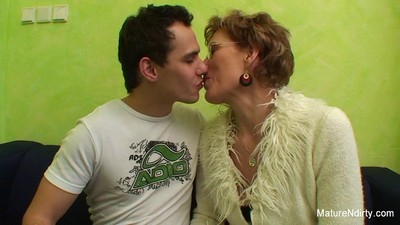 Зрелых,